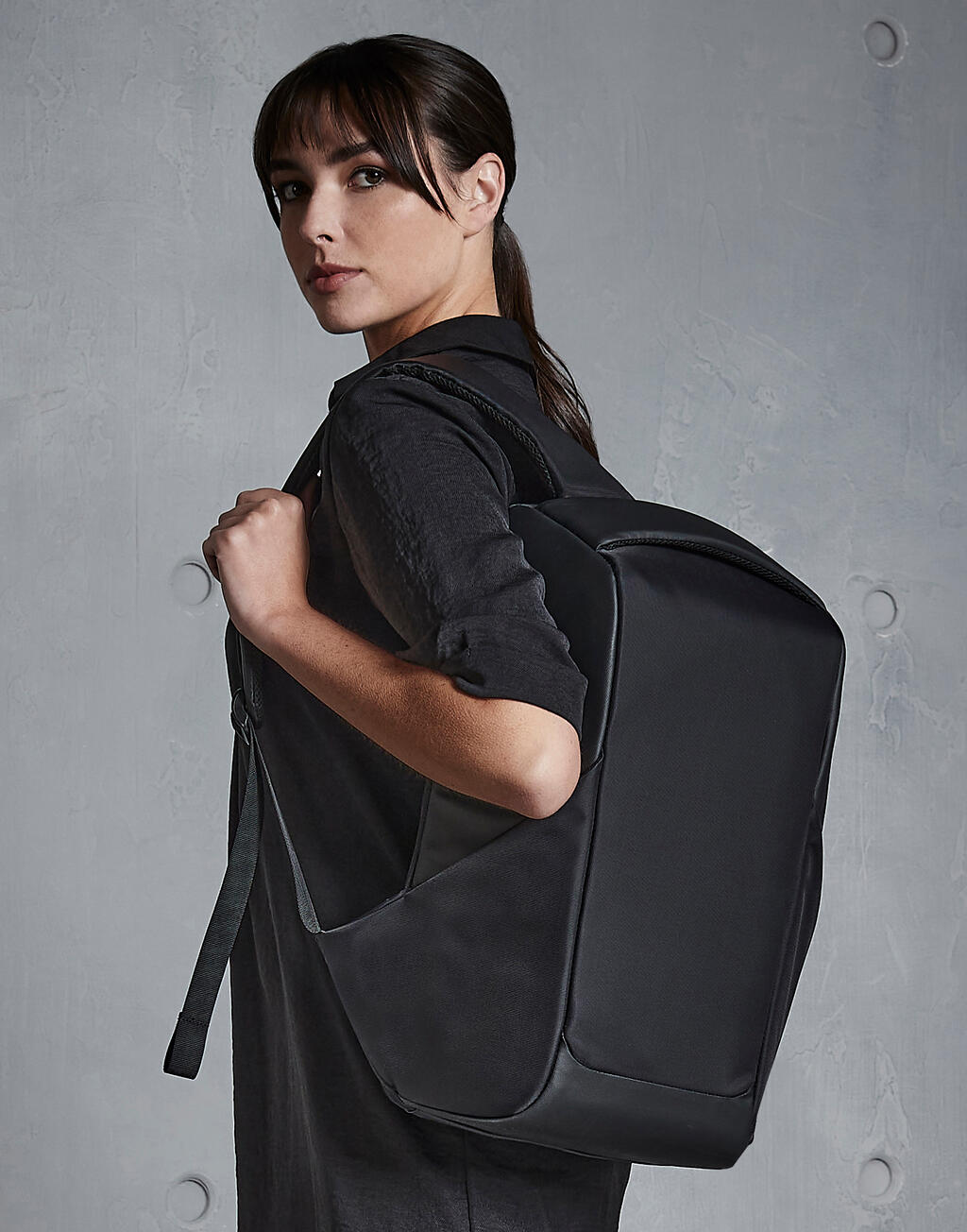 Project Charge Security Backpack in Farbe Black