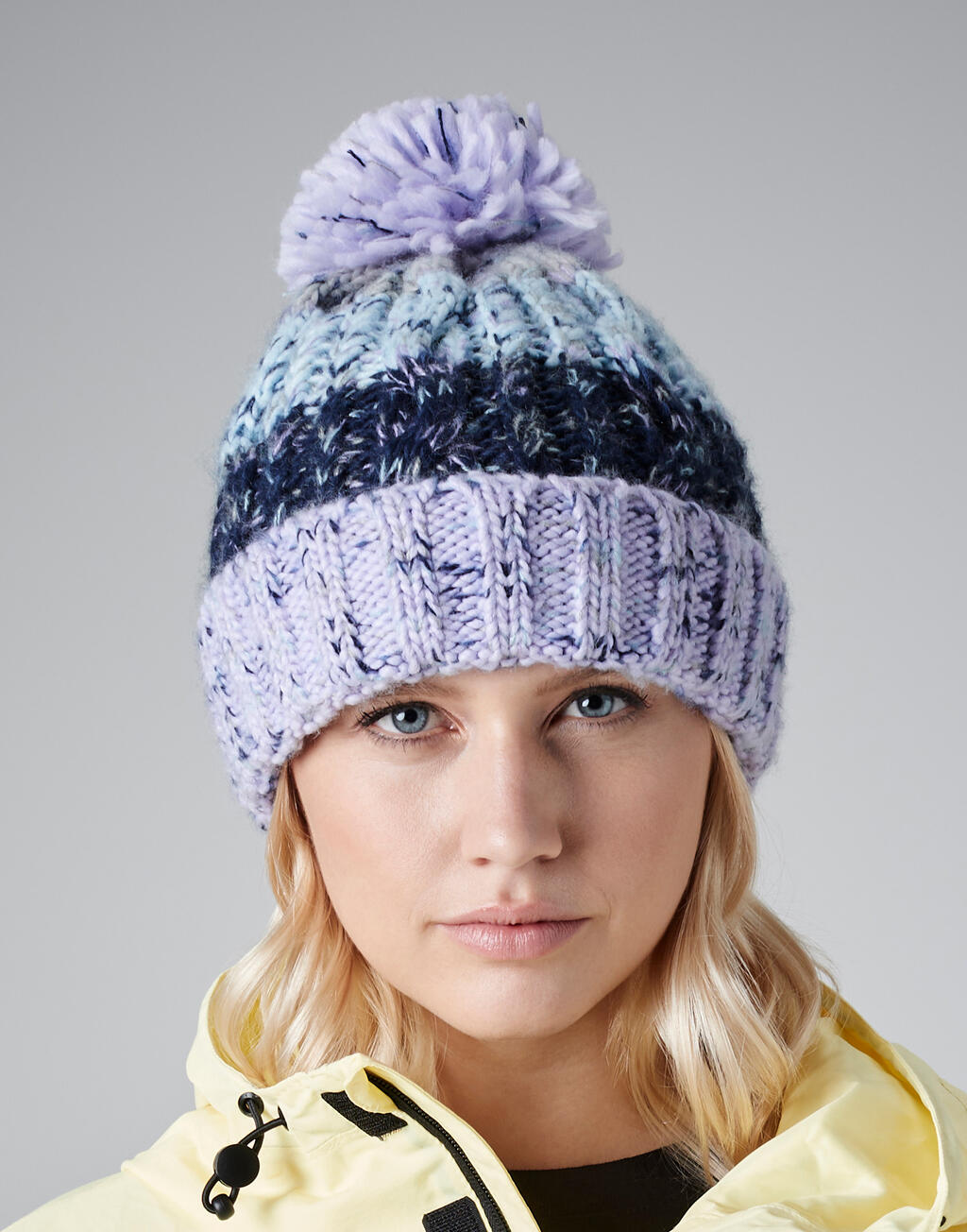 Corkscrew Pom Pom Beanie in Farbe Milkshake Mix