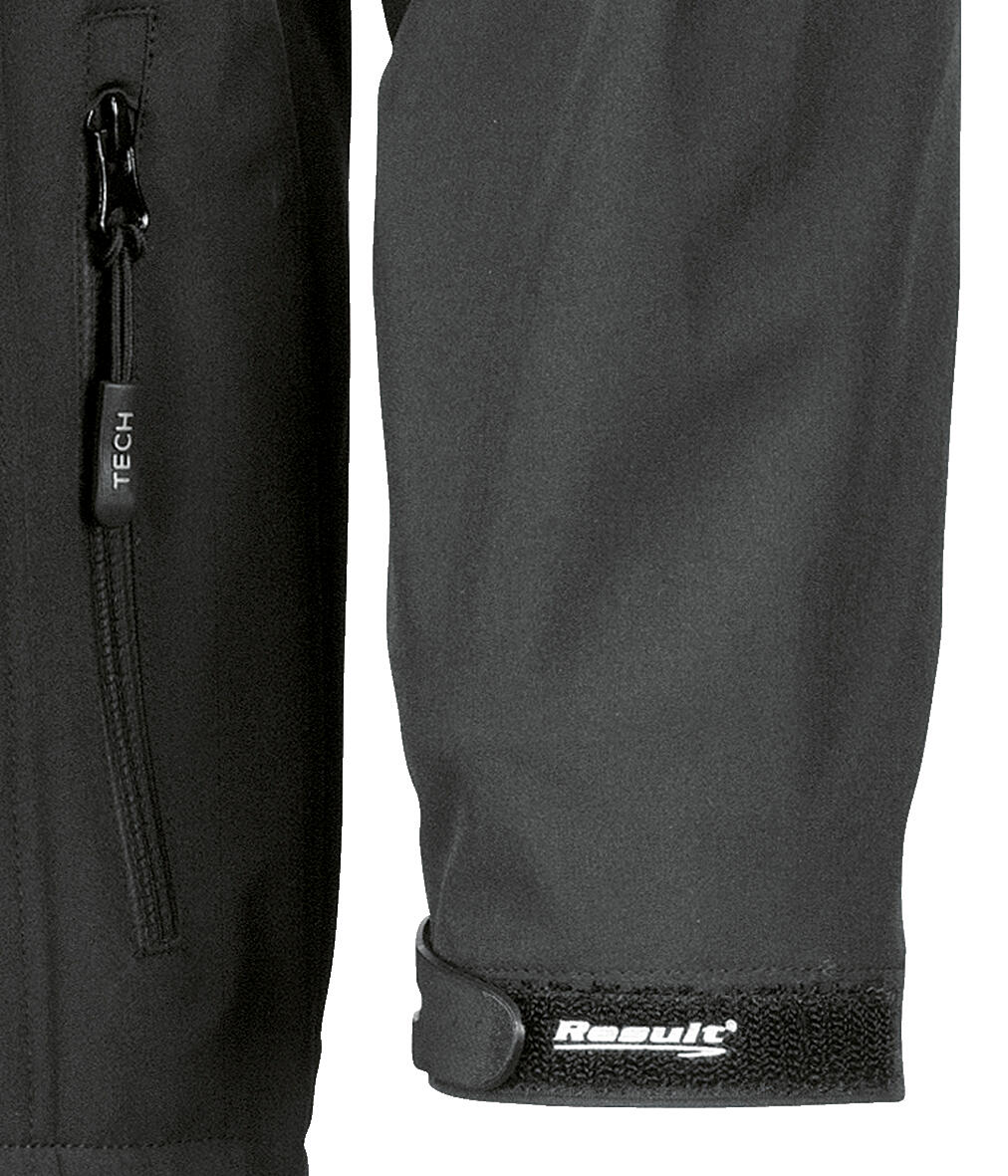 Performance Ultra Lite Softshell in Farbe Black