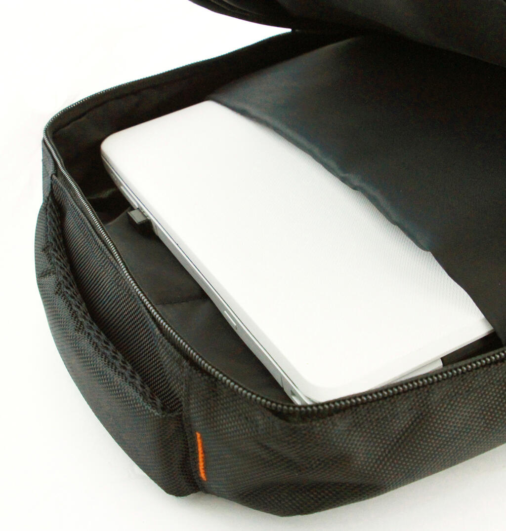  Stuttgart Laptop Backpack in Farbe Black