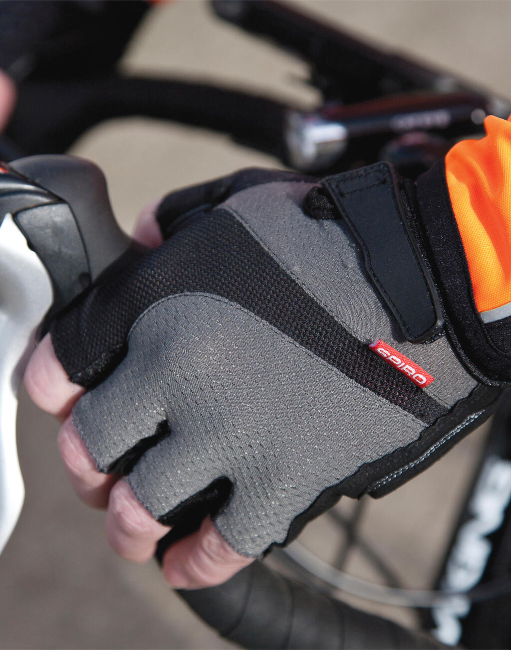  Spiro Summer Gloves in Farbe Grey/Black