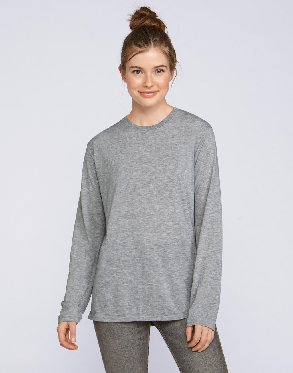  Softstyle® Long Sleeve Tee in Farbe White