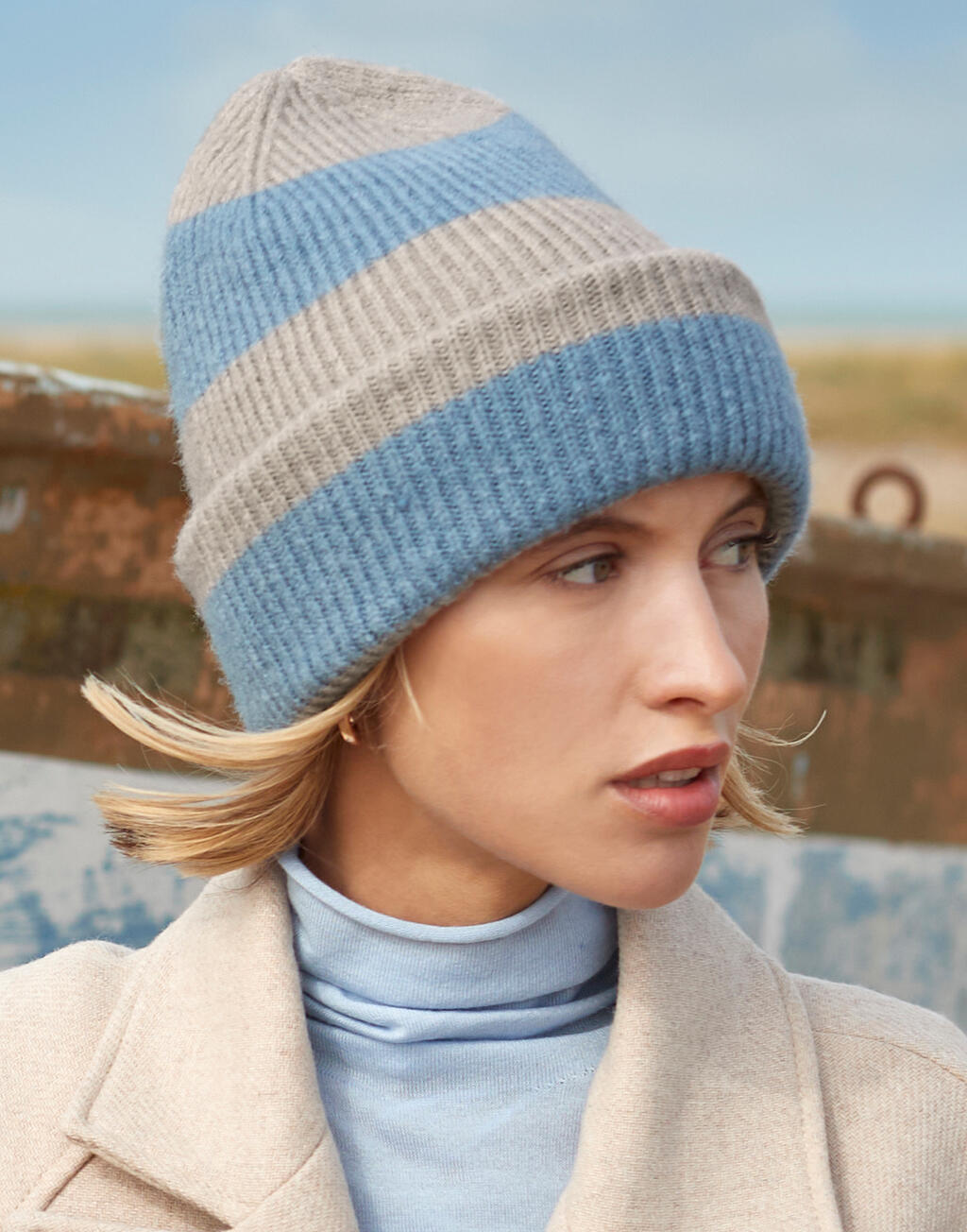 Colour Block Beanie - ShirtStore