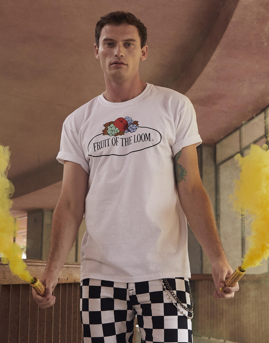  Vintage T Large Logo Print in Farbe White