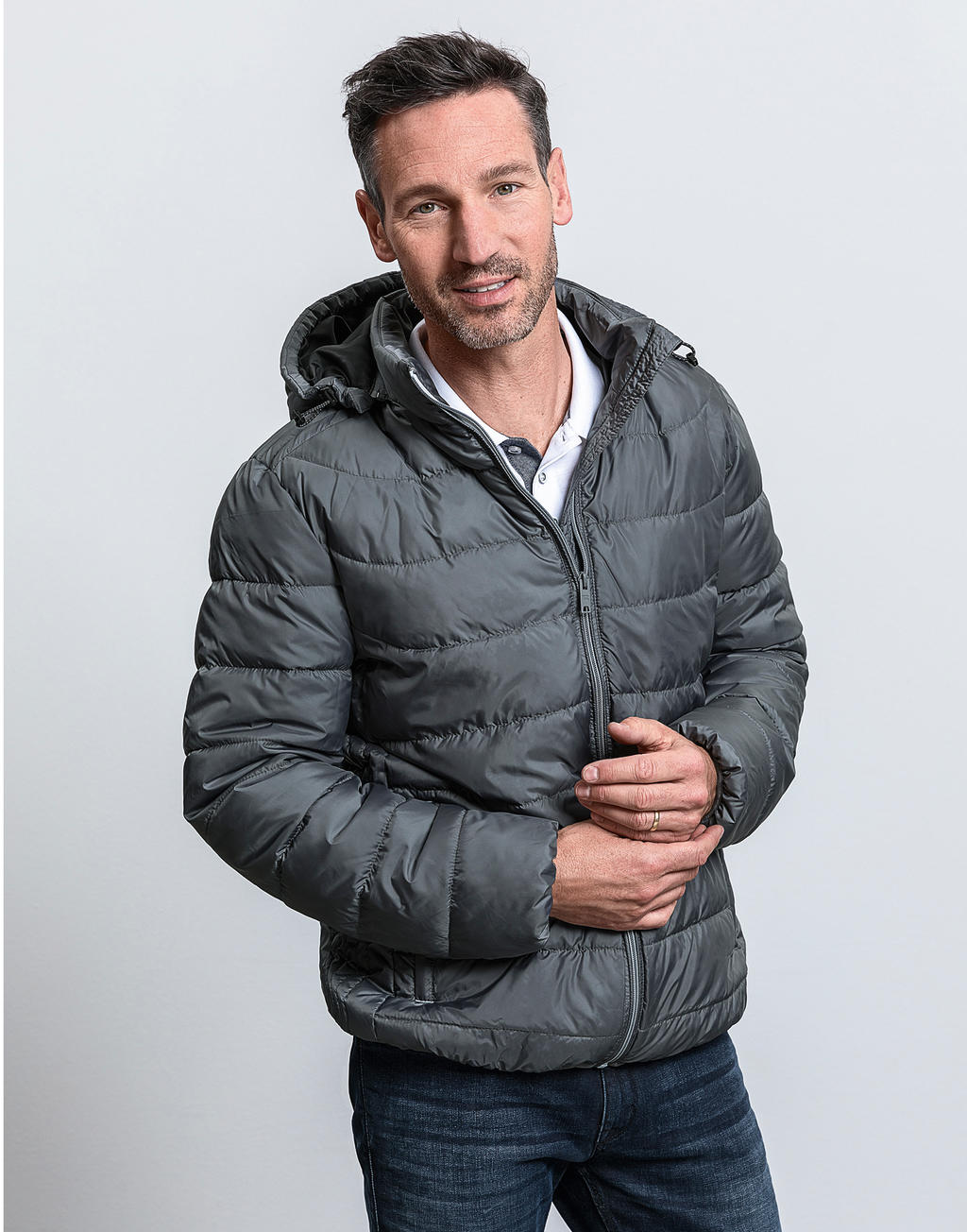  Men's Hooded Nano Jacket in Farbe Black