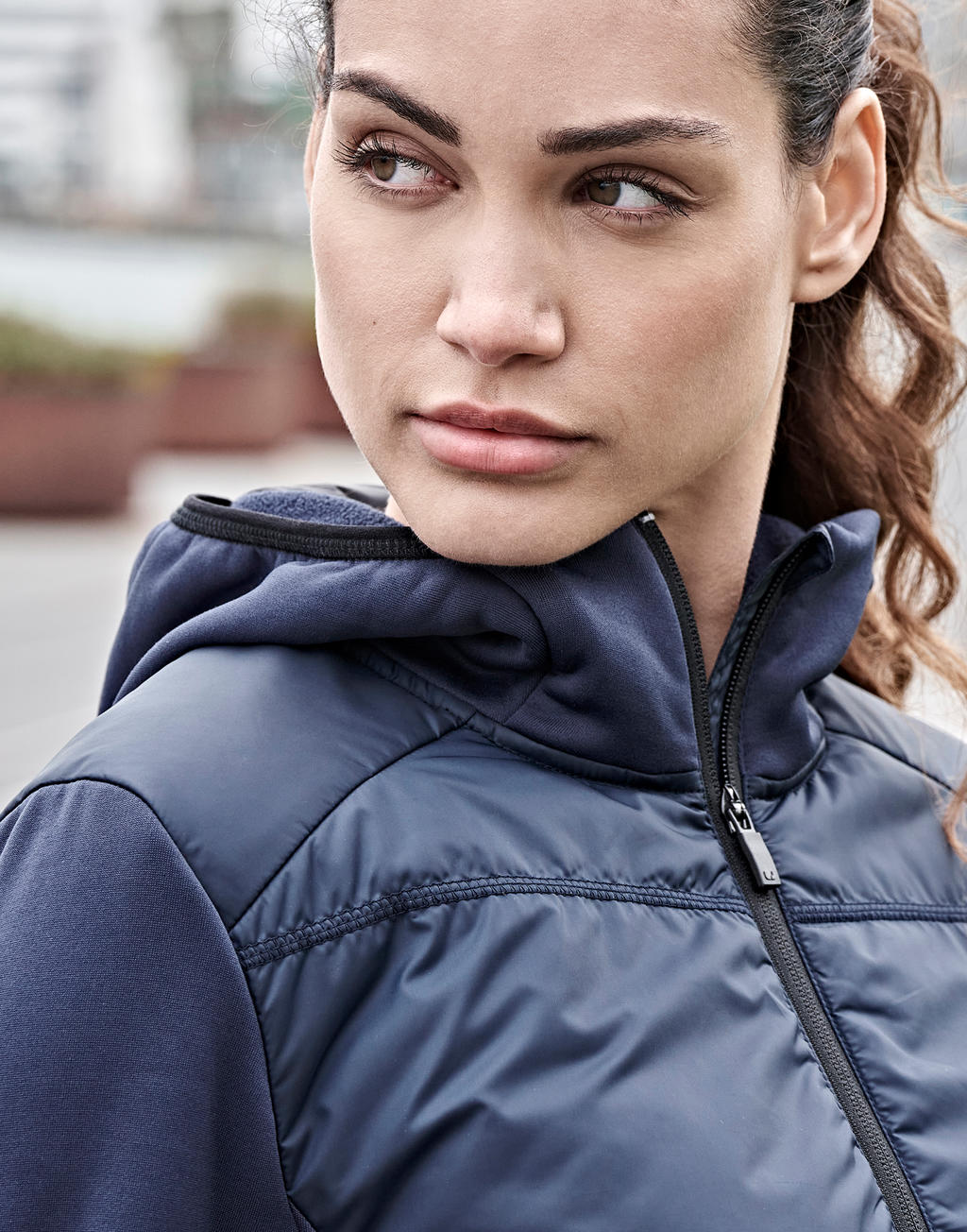 Womens Hybrid-Stretch Hooded Jacket - ShirtStore
