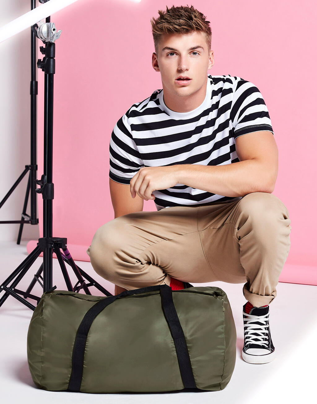  Packaway Barrel Bag in Farbe White