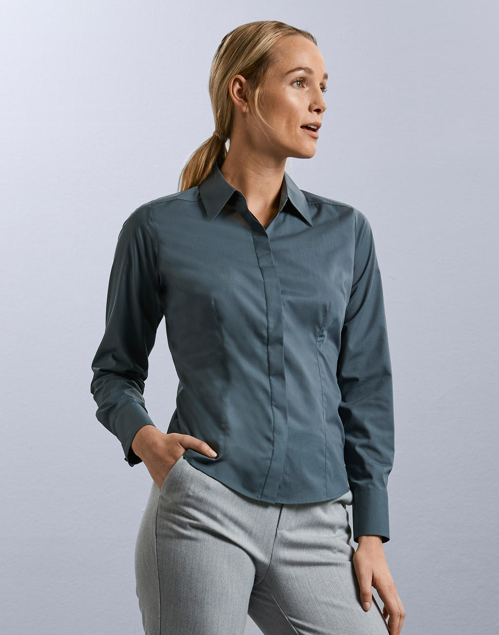  Ladies' LS Fitted Poplin Shirt in Farbe White