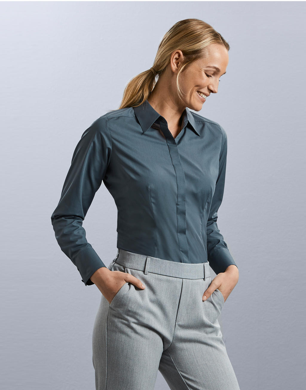  Ladies' LS Fitted Poplin Shirt in Farbe White
