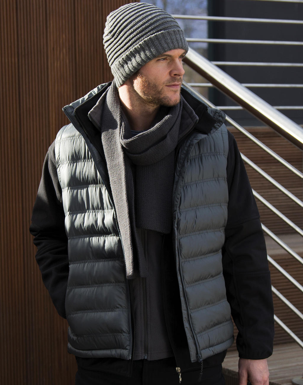  Ice Bird Padded Gilet in Farbe Black