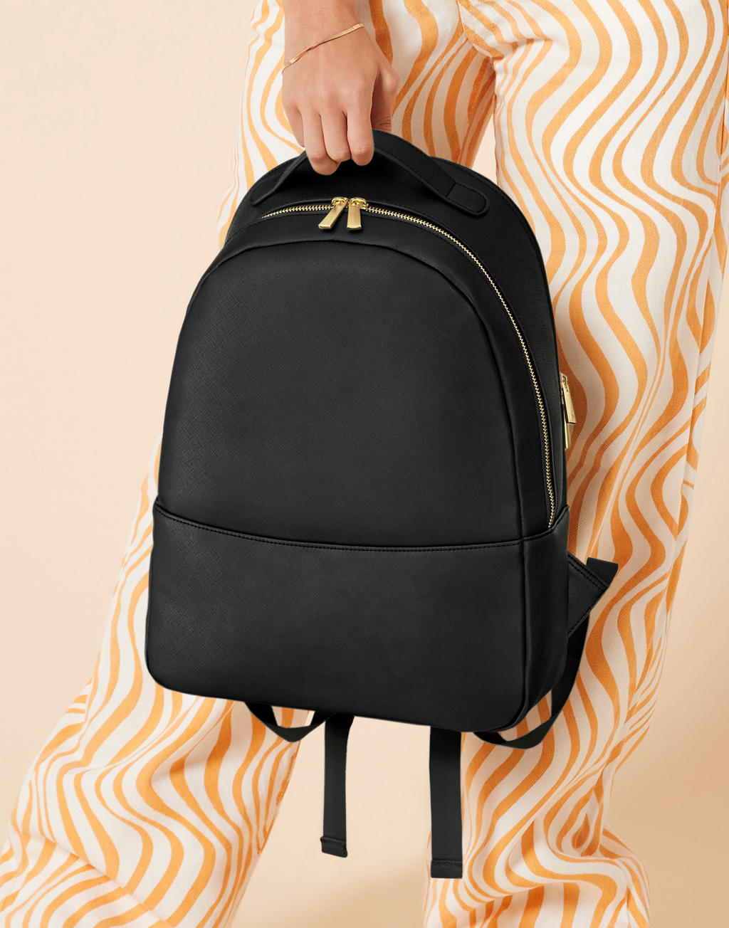  Boutique Backpack in Farbe Black
